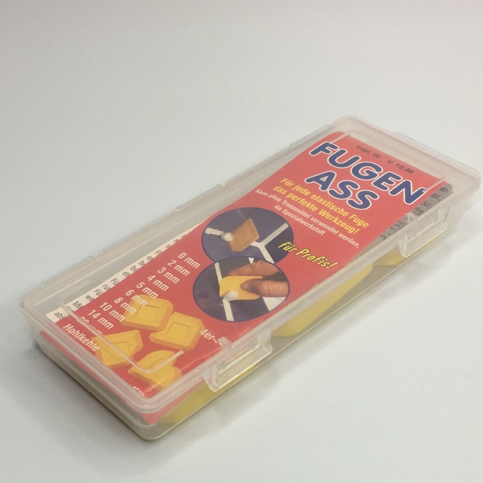 880.001.004 Fugen spachtel